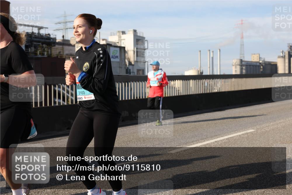 03.10.2025 - Köhlbrandbrückenlauf Lena Gebhardt http://msf.ph/oto/9115810 03.10.2025 10:18:33 Position 2 3103 meine-sportfotos.de