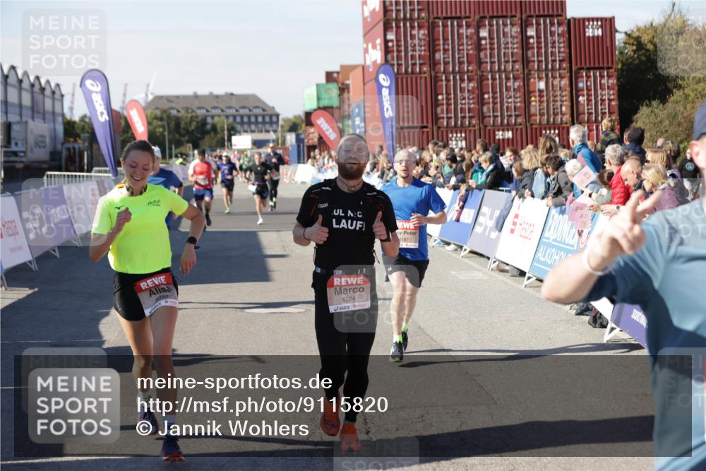 03.10.2025 - Köhlbrandbrückenlauf Jannik Wohlers http://msf.ph/oto/9115820 03.10.2025 13:02:28 Ziel 4024, 4187, 4271, 4277, 4337, 4380, 4492, 4783, 4946, 5080, 5617, 5697, 5747, 5784, 5845, 6320, 6465, 6492 meine-sportfotos.de