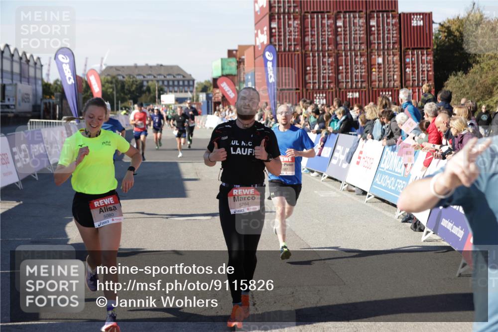 03.10.2025 - Köhlbrandbrückenlauf Jannik Wohlers http://msf.ph/oto/9115826 03.10.2025 13:02:29 Ziel 4024, 4187, 4271, 4277, 4337, 4380, 4492, 4783, 4946, 5080, 5747, 5784, 5845, 6320, 6321, 6465, 6479, 6492 meine-sportfotos.de