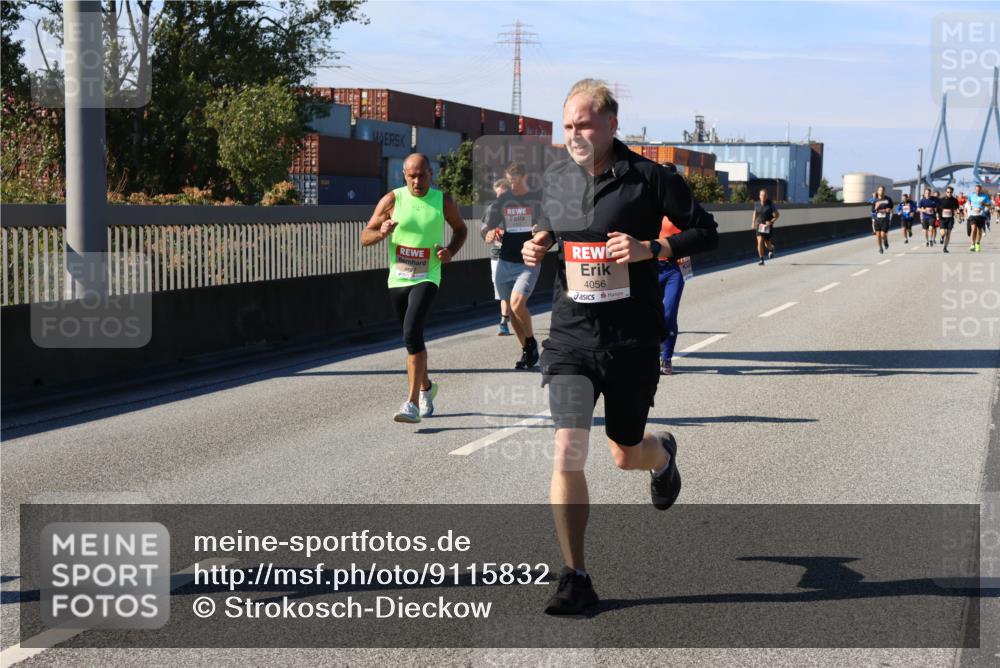 03.10.2025 - Köhlbrandbrückenlauf Strokosch-Dieckow http://msf.ph/oto/9115832 03.10.2025 12:49:38 Position 3 4056 meine-sportfotos.de