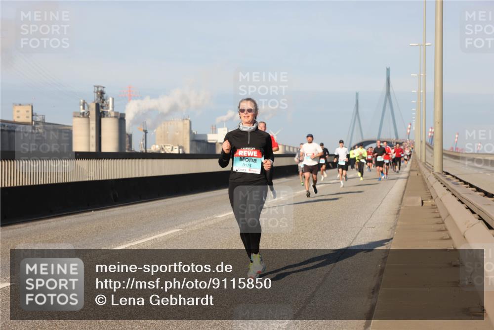 03.10.2025 - Köhlbrandbrückenlauf Lena Gebhardt http://msf.ph/oto/9115850 03.10.2025 09:43:51 Position 2 3174 meine-sportfotos.de
