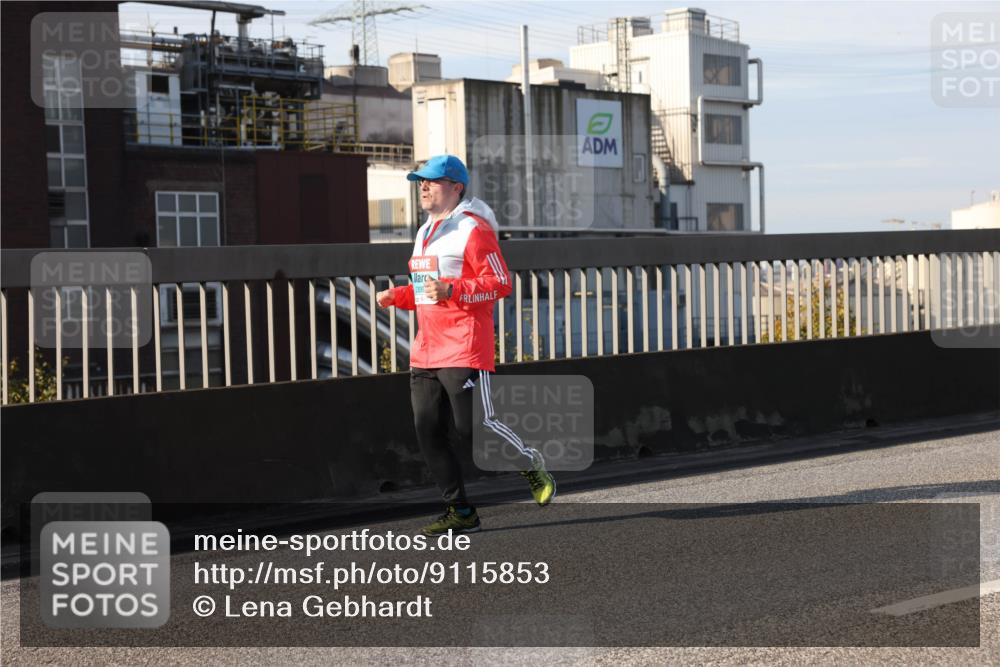 03.10.2025 - Köhlbrandbrückenlauf Lena Gebhardt http://msf.ph/oto/9115853 03.10.2025 10:18:34 Position 2  meine-sportfotos.de