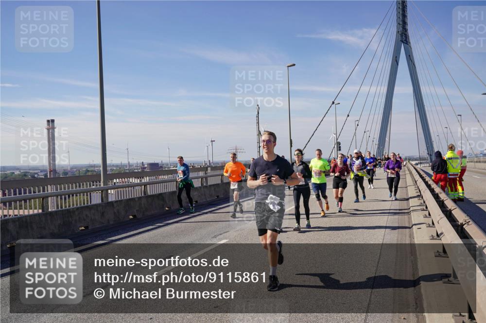 03.10.2025 - Köhlbrandbrückenlauf Michael Burmester http://msf.ph/oto/9115861 03.10.2025 12:57:32 Position 2  meine-sportfotos.de