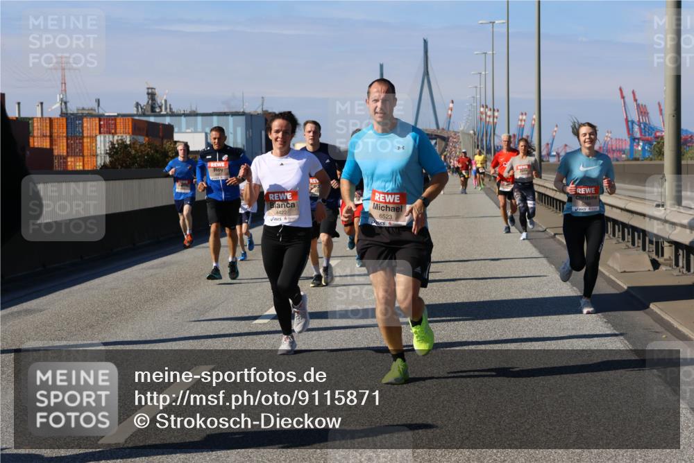 03.10.2025 - Köhlbrandbrückenlauf Strokosch-Dieckow http://msf.ph/oto/9115871 03.10.2025 12:49:50 Position 3 4422, 6523 meine-sportfotos.de