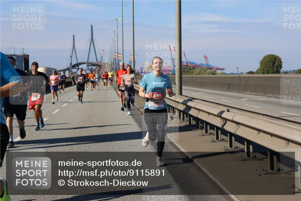 03.10.2025 - Köhlbrandbrückenlauf Strokosch-Dieckow http://msf.ph/oto/9115891 03.10.2025 12:49:51 Position 3  meine-sportfotos.de