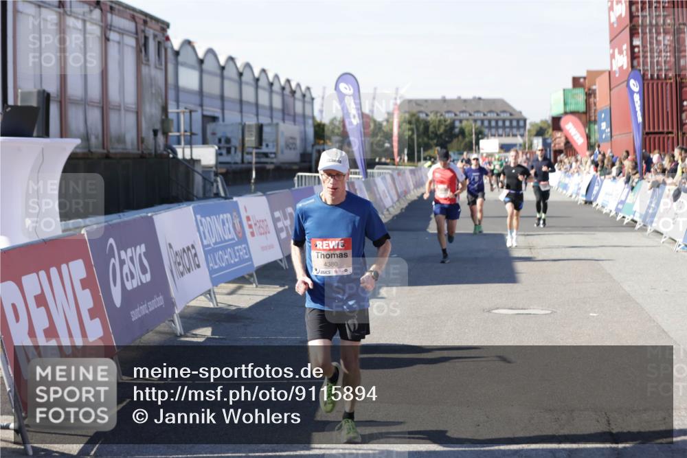 03.10.2025 - Köhlbrandbrückenlauf Jannik Wohlers http://msf.ph/oto/9115894 03.10.2025 13:02:31 Ziel 4024, 4187, 4271, 4277, 4337, 4380, 4783, 5080, 5747, 5784, 6320, 6321, 6465, 6479, 6492, 6783 meine-sportfotos.de