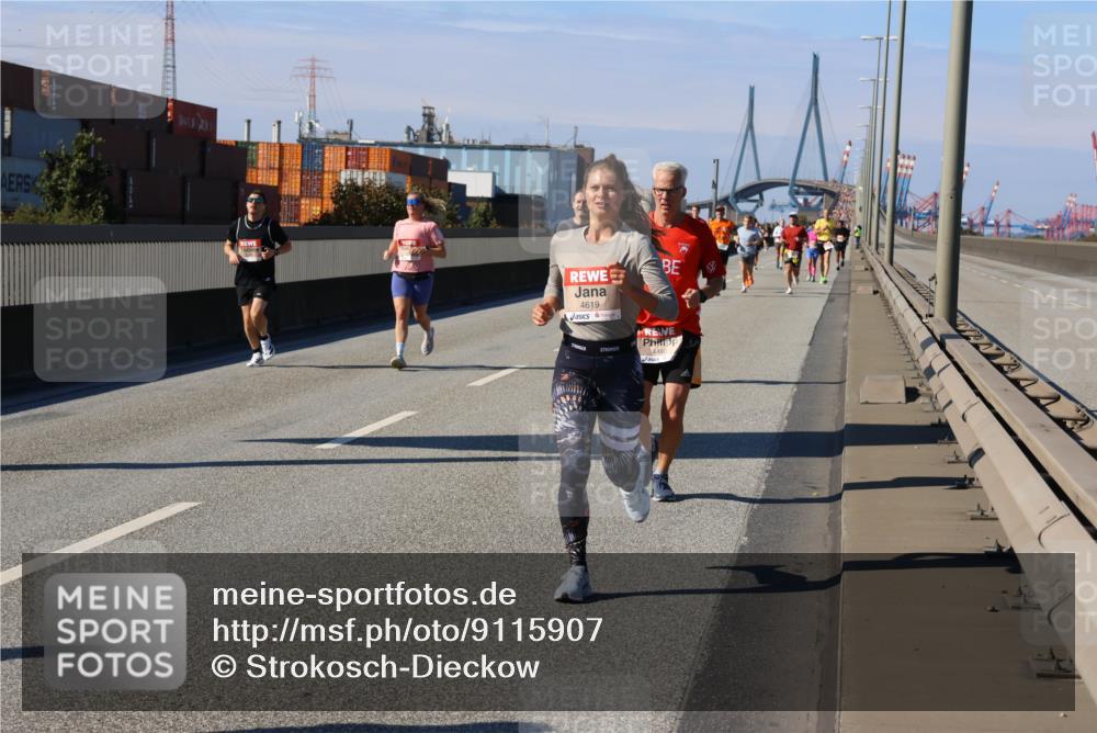 03.10.2025 - Köhlbrandbrückenlauf Strokosch-Dieckow http://msf.ph/oto/9115907 03.10.2025 12:49:56 Position 3 4619, 4480 meine-sportfotos.de