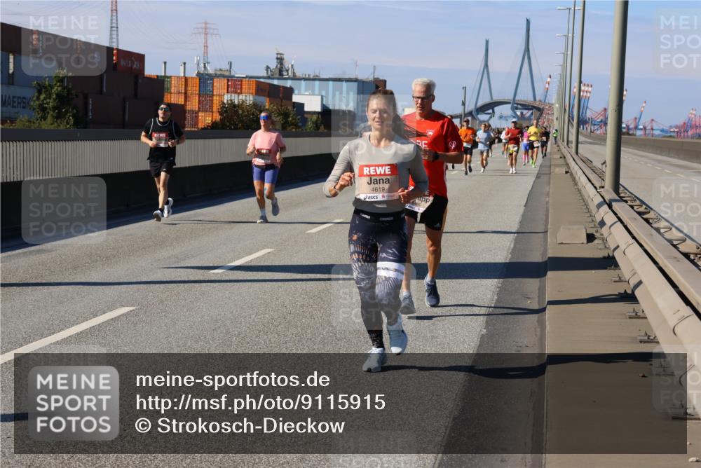 03.10.2025 - Köhlbrandbrückenlauf Strokosch-Dieckow http://msf.ph/oto/9115915 03.10.2025 12:49:56 Position 3 4619 meine-sportfotos.de