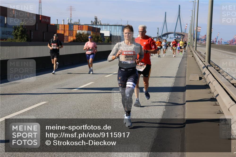 03.10.2025 - Köhlbrandbrückenlauf Strokosch-Dieckow http://msf.ph/oto/9115917 03.10.2025 12:49:56 Position 3 4619, 4480 meine-sportfotos.de