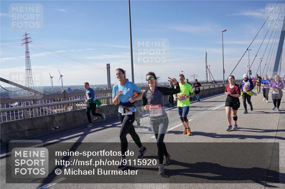 03.10.2025 - Köhlbrandbrückenlauf Michael Burmester http://msf.ph/oto/9115920 03.10.2025 12:57:35 Position 2 6757 meine-sportfotos.de