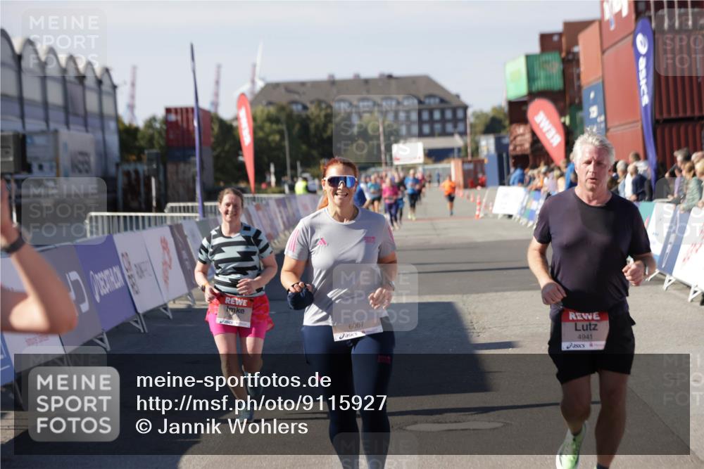 03.10.2025 - Köhlbrandbrückenlauf Jannik Wohlers http://msf.ph/oto/9115927 03.10.2025 13:33:04 Ziel 4582, 4941, 5110, 6067, 6376, 6455 meine-sportfotos.de