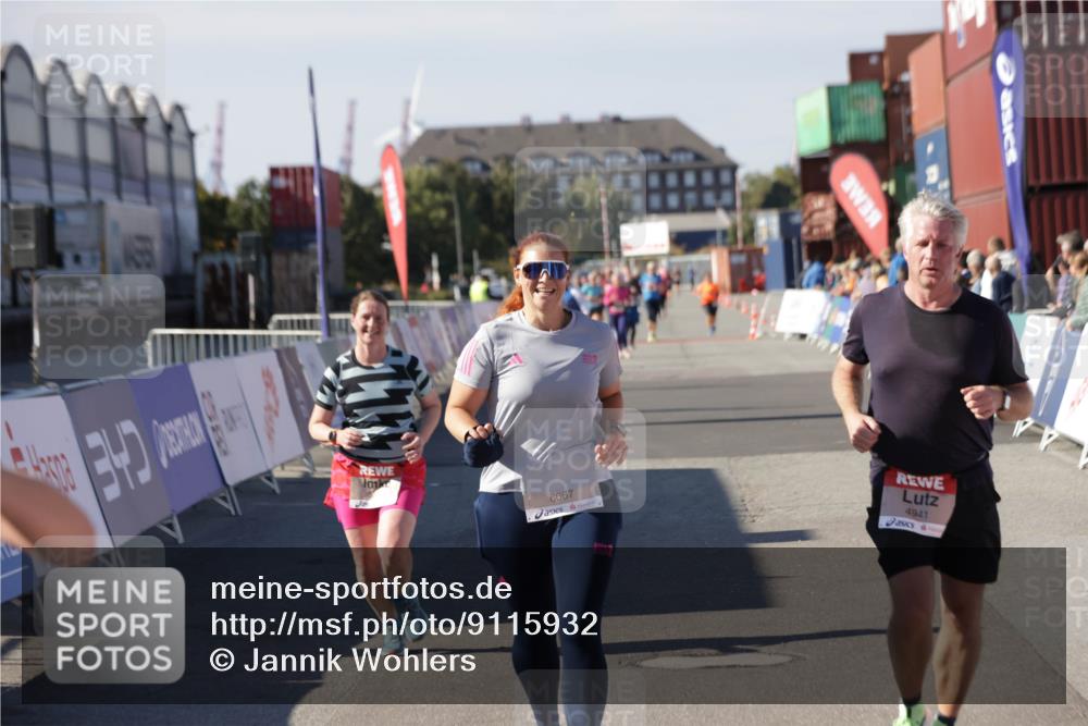 03.10.2025 - Köhlbrandbrückenlauf Jannik Wohlers http://msf.ph/oto/9115932 03.10.2025 13:33:04 Ziel 4582, 4941, 5110, 6067, 6376, 6455 meine-sportfotos.de