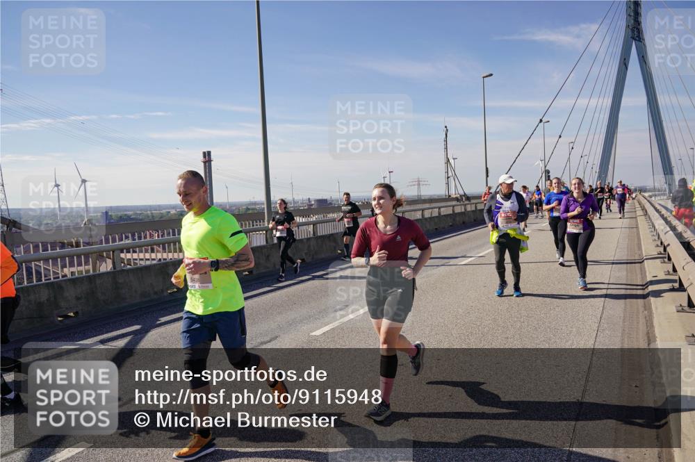 03.10.2025 - Köhlbrandbrückenlauf Michael Burmester http://msf.ph/oto/9115948 03.10.2025 12:57:36 Position 2 5438, 13 meine-sportfotos.de