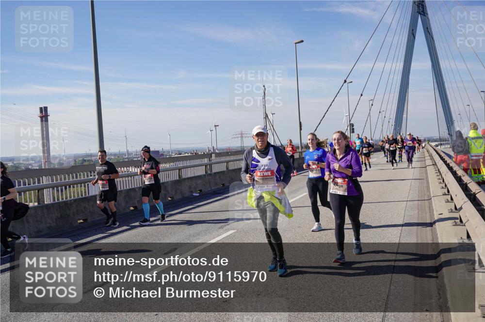 03.10.2025 - Köhlbrandbrückenlauf Michael Burmester http://msf.ph/oto/9115970 03.10.2025 12:57:37 Position 2 4714 meine-sportfotos.de