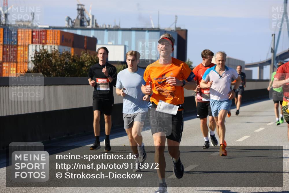 03.10.2025 - Köhlbrandbrückenlauf Strokosch-Dieckow http://msf.ph/oto/9115972 03.10.2025 12:50:04 Position 3 4055 meine-sportfotos.de
