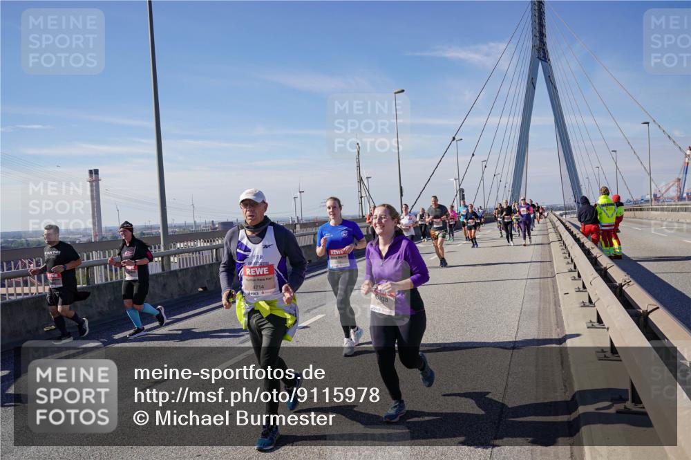03.10.2025 - Köhlbrandbrückenlauf Michael Burmester http://msf.ph/oto/9115978 03.10.2025 12:57:38 Position 2 4714, 4931 meine-sportfotos.de