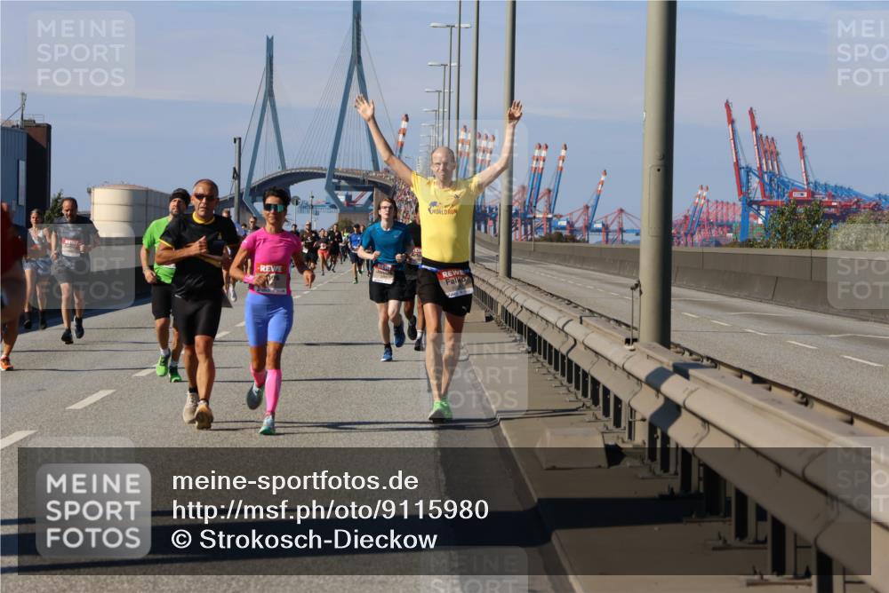 03.10.2025 - Köhlbrandbrückenlauf Strokosch-Dieckow http://msf.ph/oto/9115980 03.10.2025 12:50:08 Position 3  meine-sportfotos.de