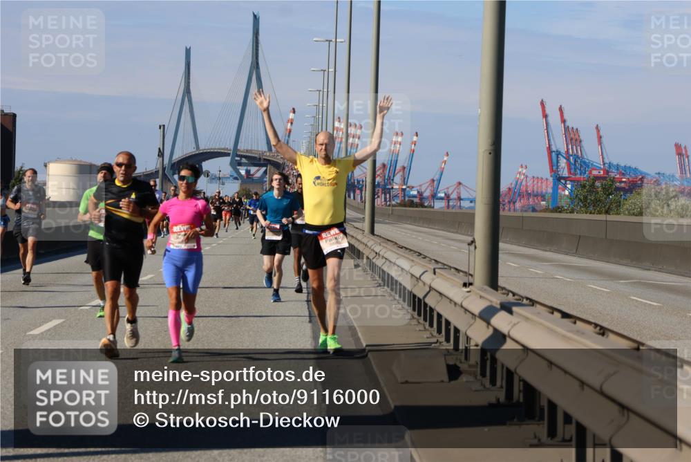 03.10.2025 - Köhlbrandbrückenlauf Strokosch-Dieckow http://msf.ph/oto/9116000 03.10.2025 12:50:08 Position 3  meine-sportfotos.de