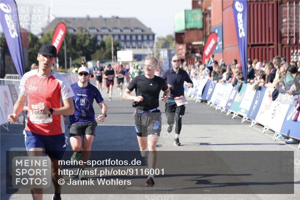 03.10.2025 - Köhlbrandbrückenlauf Jannik Wohlers http://msf.ph/oto/9116001 03.10.2025 13:02:33 Ziel 4024, 4187, 4271, 4277, 4337, 4380, 4783, 5080, 5784, 6320, 6321, 6465, 6479, 6492, 6783 meine-sportfotos.de