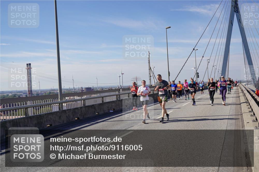 03.10.2025 - Köhlbrandbrückenlauf Michael Burmester http://msf.ph/oto/9116005 03.10.2025 12:57:40 Position 2  meine-sportfotos.de