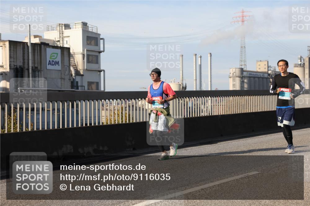 03.10.2025 - Köhlbrandbrückenlauf Lena Gebhardt http://msf.ph/oto/9116035 03.10.2025 10:18:53 Position 2  meine-sportfotos.de