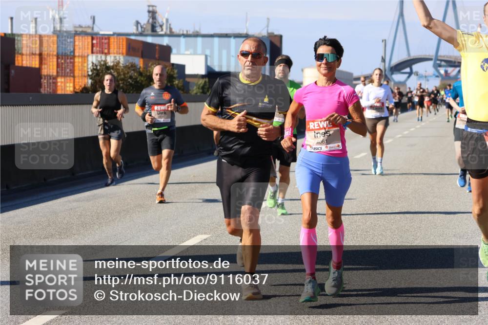 03.10.2025 - Köhlbrandbrückenlauf Strokosch-Dieckow http://msf.ph/oto/9116037 03.10.2025 12:50:11 Position 3 6670, 4061 meine-sportfotos.de