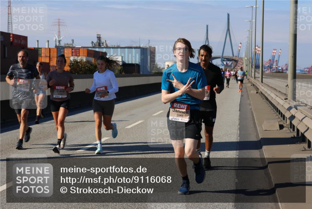 03.10.2025 - Köhlbrandbrückenlauf Strokosch-Dieckow http://msf.ph/oto/9116068 03.10.2025 12:50:16 Position 3 4246, 5048 meine-sportfotos.de