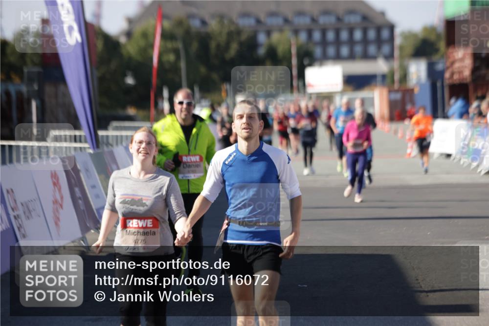 03.10.2025 - Köhlbrandbrückenlauf Jannik Wohlers http://msf.ph/oto/9116072 03.10.2025 13:33:13 Ziel 4755, 4775, 4941, 5783, 6067, 6376, 6455 meine-sportfotos.de