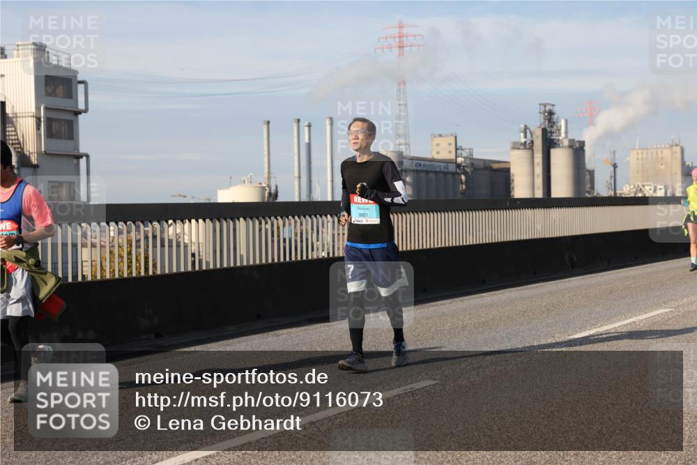 03.10.2025 - Köhlbrandbrückenlauf Lena Gebhardt http://msf.ph/oto/9116073 03.10.2025 10:18:54 Position 2 3801 meine-sportfotos.de