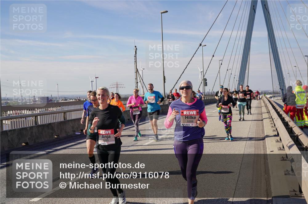 03.10.2025 - Köhlbrandbrückenlauf Michael Burmester http://msf.ph/oto/9116078 03.10.2025 12:57:44 Position 2 5285, 5308 meine-sportfotos.de