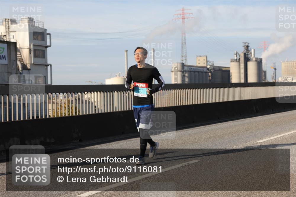 03.10.2025 - Köhlbrandbrückenlauf Lena Gebhardt http://msf.ph/oto/9116081 03.10.2025 10:18:54 Position 2 3801 meine-sportfotos.de
