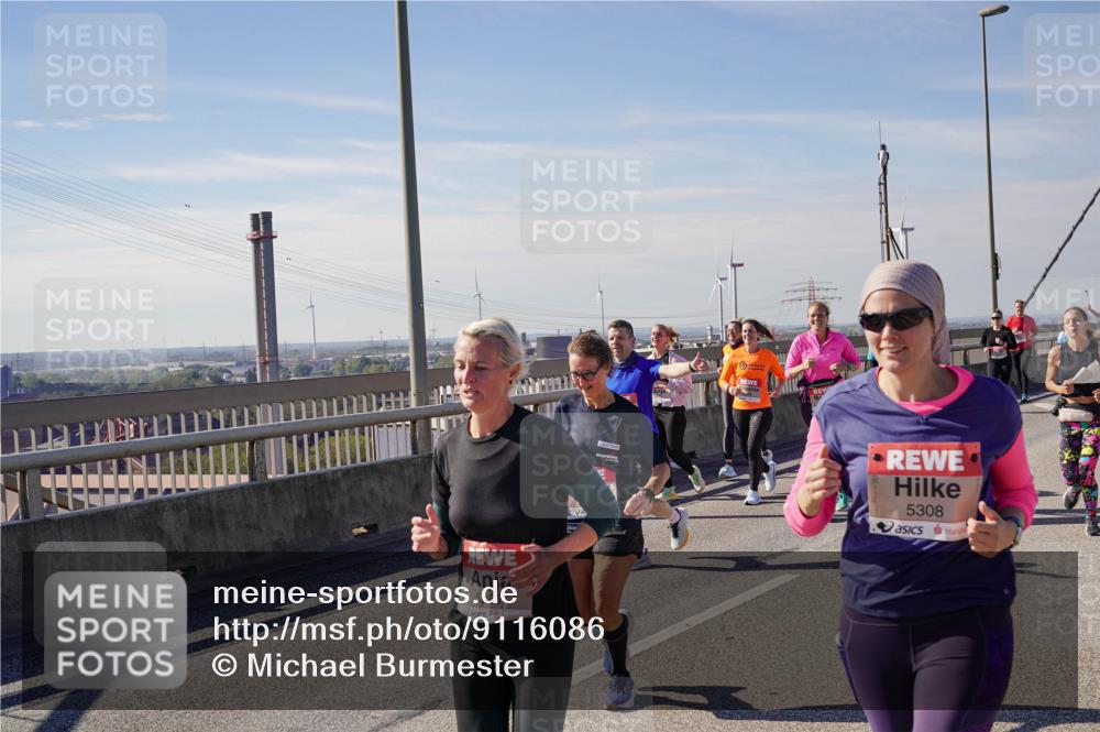 03.10.2025 - Köhlbrandbrückenlauf Michael Burmester http://msf.ph/oto/9116086 03.10.2025 12:57:45 Position 2 5285, 5308 meine-sportfotos.de