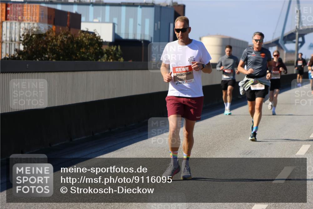 03.10.2025 - Köhlbrandbrückenlauf Strokosch-Dieckow http://msf.ph/oto/9116095 03.10.2025 12:50:24 Position 3 6631 meine-sportfotos.de