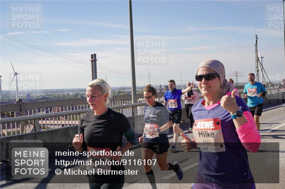 03.10.2025 - Köhlbrandbrückenlauf Michael Burmester http://msf.ph/oto/9116107 03.10.2025 12:57:45 Position 2 5285, 5308 meine-sportfotos.de