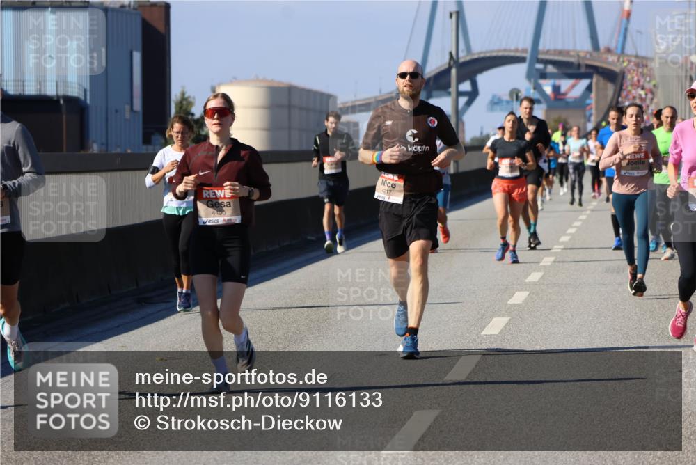 03.10.2025 - Köhlbrandbrückenlauf Strokosch-Dieckow http://msf.ph/oto/9116133 03.10.2025 12:50:30 Position 3 4490, 4217 meine-sportfotos.de