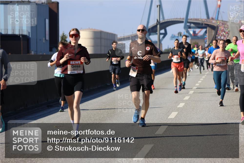 03.10.2025 - Köhlbrandbrückenlauf Strokosch-Dieckow http://msf.ph/oto/9116142 03.10.2025 12:50:30 Position 3 4490, 217 meine-sportfotos.de