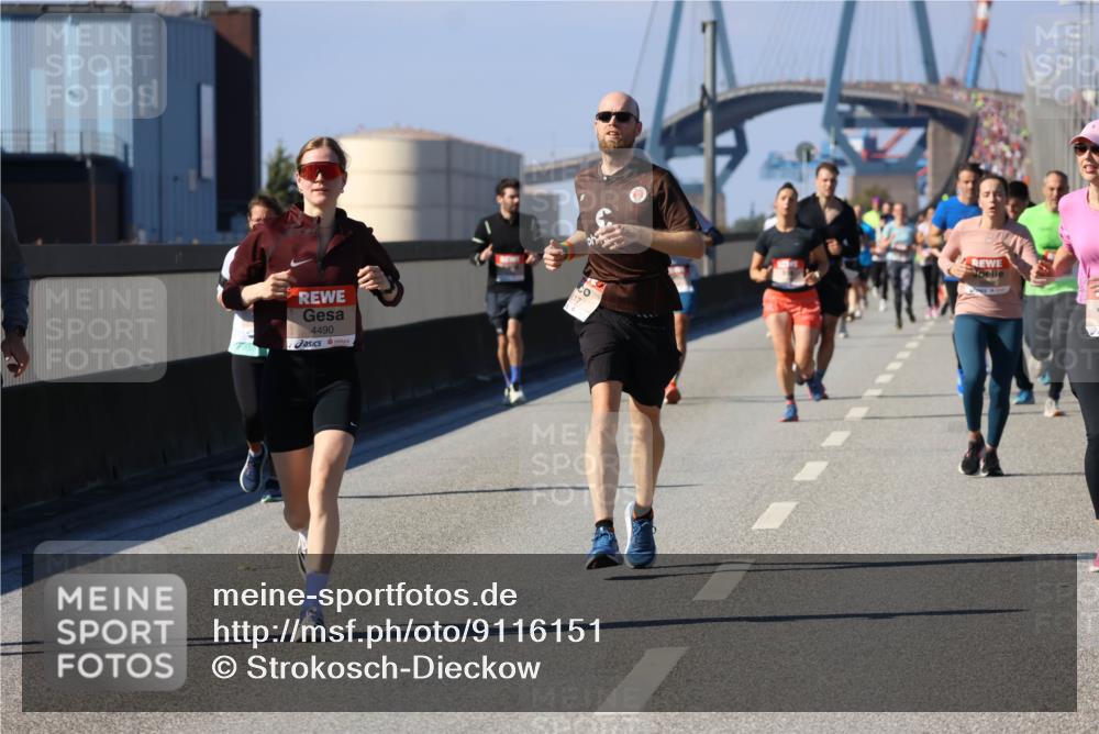 03.10.2025 - Köhlbrandbrückenlauf Strokosch-Dieckow http://msf.ph/oto/9116151 03.10.2025 12:50:30 Position 3 4490 meine-sportfotos.de