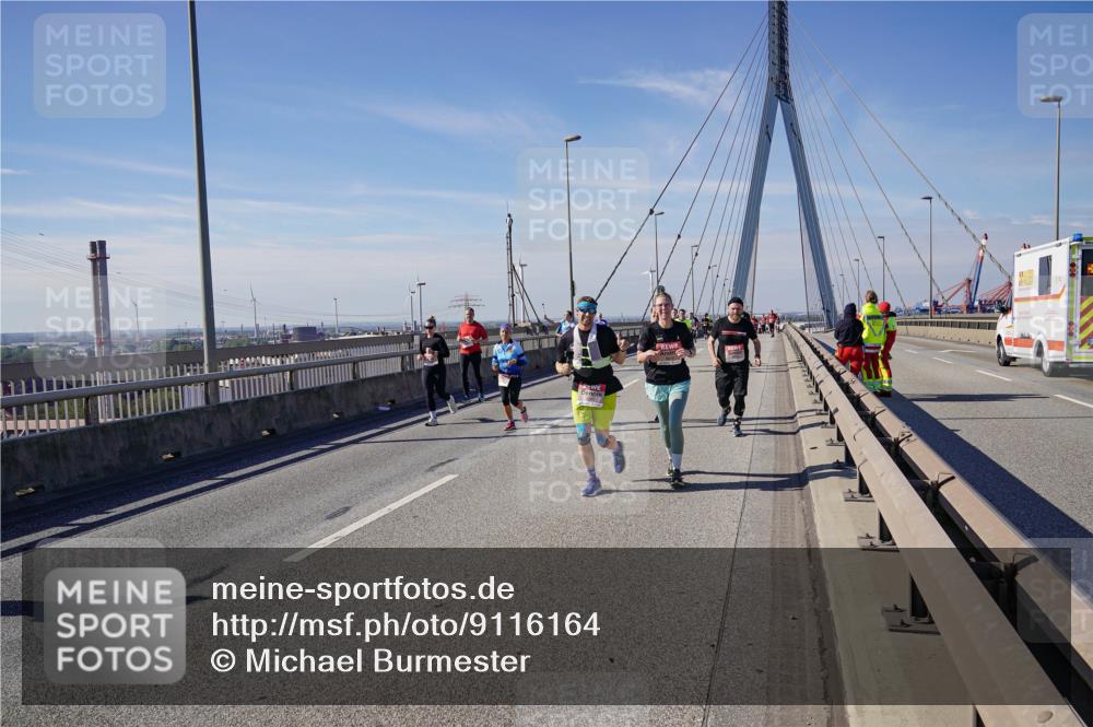03.10.2025 - Köhlbrandbrückenlauf Michael Burmester http://msf.ph/oto/9116164 03.10.2025 12:57:49 Position 2  meine-sportfotos.de