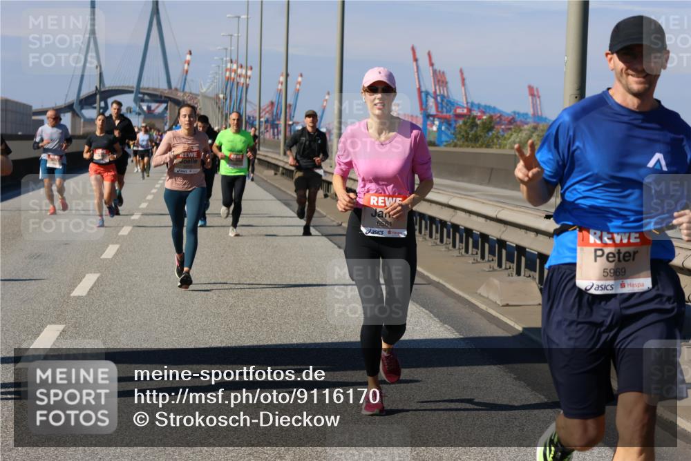 03.10.2025 - Köhlbrandbrückenlauf Strokosch-Dieckow http://msf.ph/oto/9116170 03.10.2025 12:50:35 Position 3 6561, 5969 meine-sportfotos.de