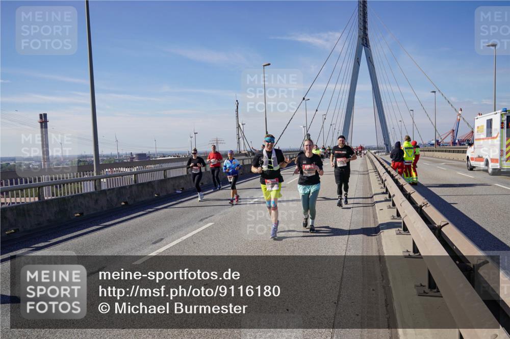 03.10.2025 - Köhlbrandbrückenlauf Michael Burmester http://msf.ph/oto/9116180 03.10.2025 12:57:49 Position 2  meine-sportfotos.de