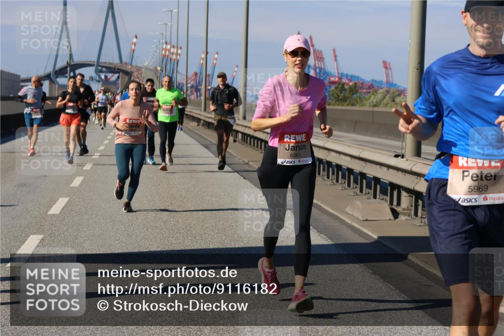 03.10.2025 - Köhlbrandbrückenlauf Strokosch-Dieckow http://msf.ph/oto/9116182 03.10.2025 12:50:35 Position 3 6561, 5969 meine-sportfotos.de