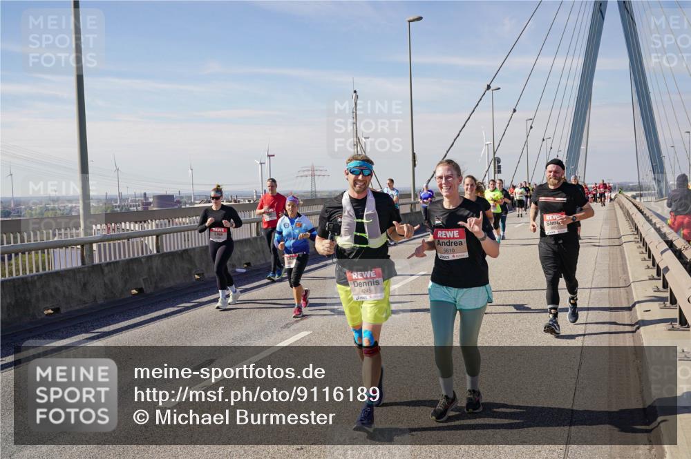 03.10.2025 - Köhlbrandbrückenlauf Michael Burmester http://msf.ph/oto/9116189 03.10.2025 12:57:50 Position 2 4245, 5610 meine-sportfotos.de