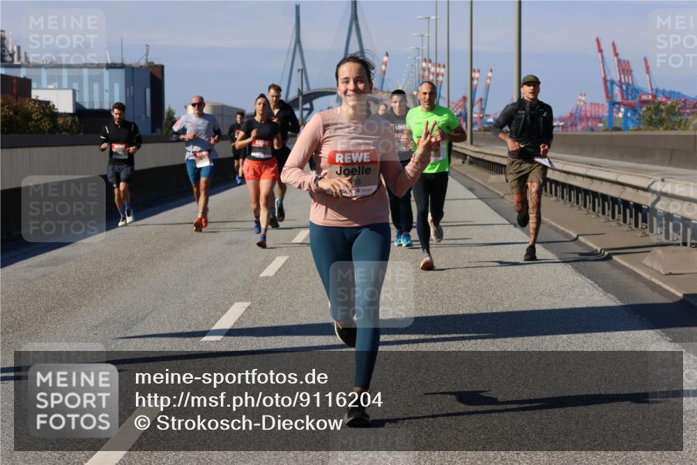 03.10.2025 - Köhlbrandbrückenlauf Strokosch-Dieckow http://msf.ph/oto/9116204 03.10.2025 12:50:38 Position 3 55 meine-sportfotos.de