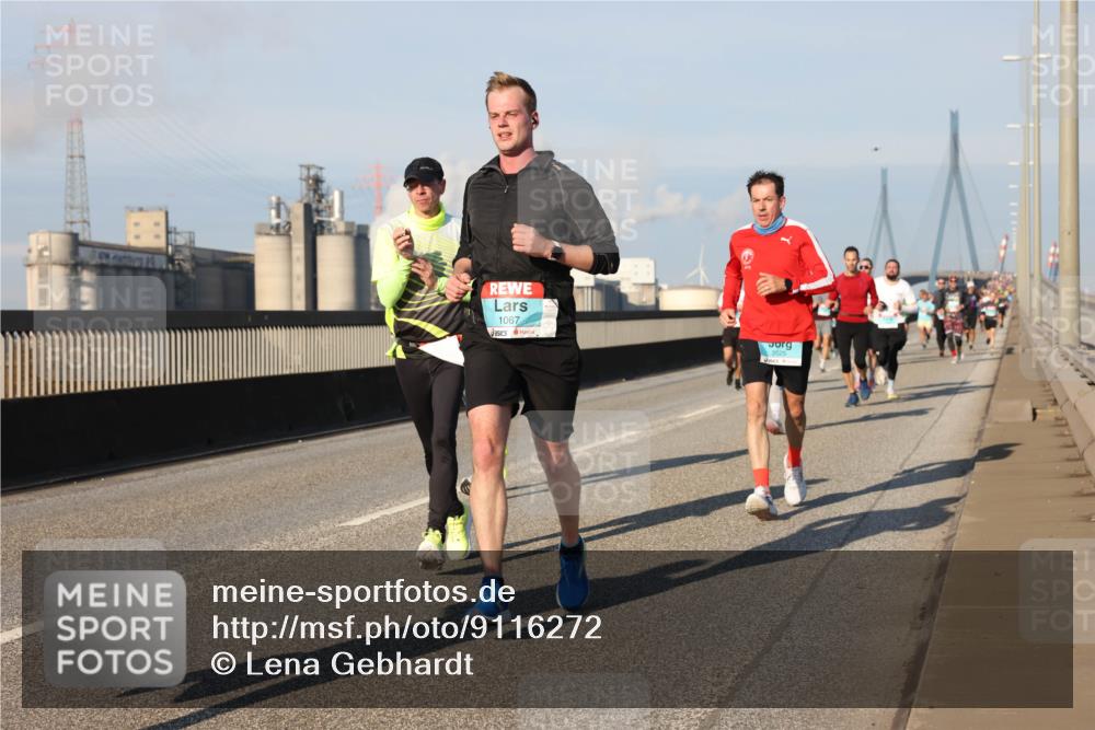 03.10.2025 - Köhlbrandbrückenlauf Lena Gebhardt http://msf.ph/oto/9116272 03.10.2025 09:44:01 Position 2 1067, 3525 meine-sportfotos.de