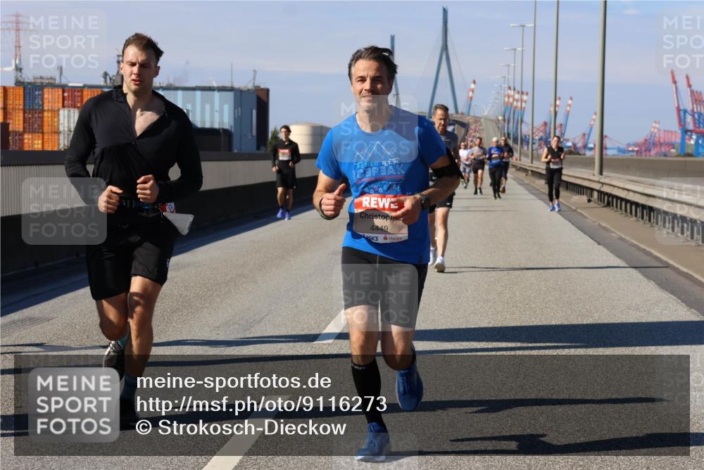 03.10.2025 - Köhlbrandbrückenlauf Strokosch-Dieckow http://msf.ph/oto/9116273 03.10.2025 12:50:43 Position 3 4449 meine-sportfotos.de