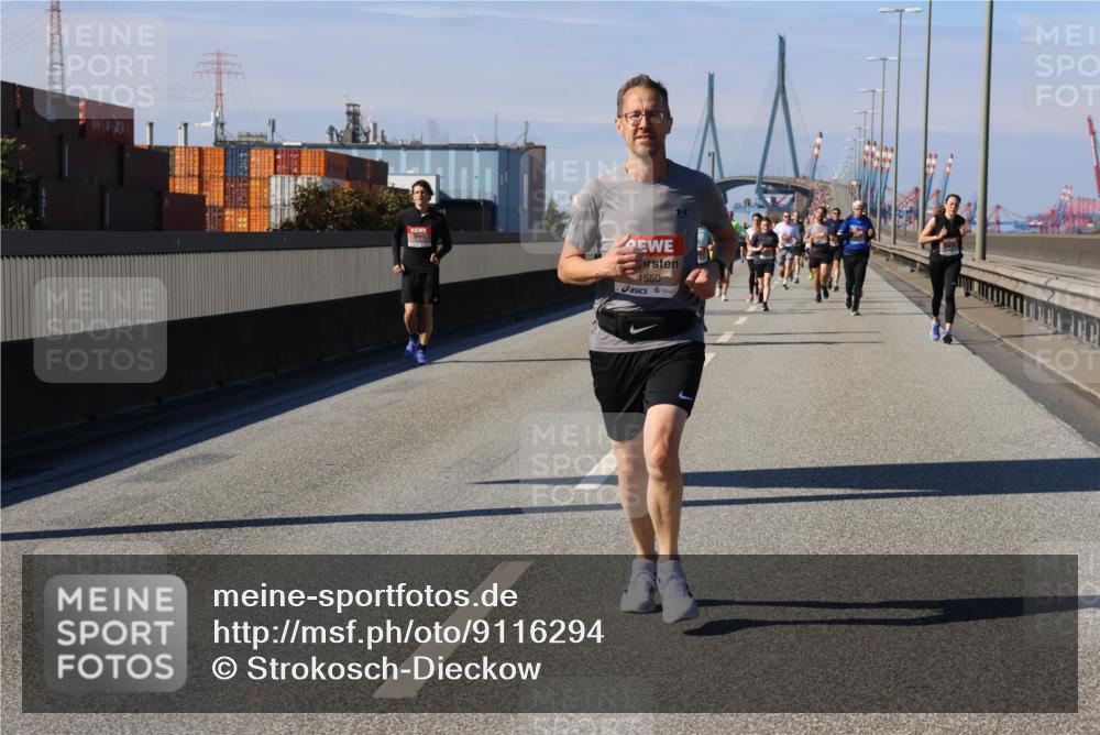 03.10.2025 - Köhlbrandbrückenlauf Strokosch-Dieckow http://msf.ph/oto/9116294 03.10.2025 12:50:48 Position 3 4550 meine-sportfotos.de