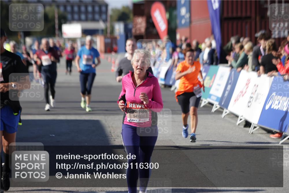 03.10.2025 - Köhlbrandbrückenlauf Jannik Wohlers http://msf.ph/oto/9116300 03.10.2025 13:33:24 Ziel 4755, 4775, 5211, 5413, 5549, 5783, 6276 meine-sportfotos.de