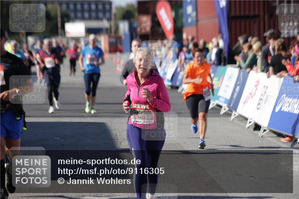 03.10.2025 - Köhlbrandbrückenlauf Jannik Wohlers http://msf.ph/oto/9116305 03.10.2025 13:33:24 Ziel 4755, 4775, 5211, 5413, 5549, 5783, 6276 meine-sportfotos.de
