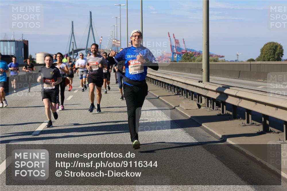 03.10.2025 - Köhlbrandbrückenlauf Strokosch-Dieckow http://msf.ph/oto/9116344 03.10.2025 12:50:57 Position 3 5849 meine-sportfotos.de