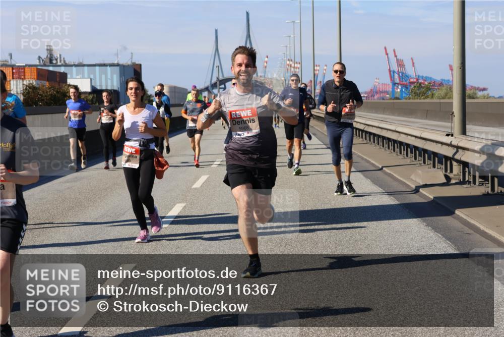 03.10.2025 - Köhlbrandbrückenlauf Strokosch-Dieckow http://msf.ph/oto/9116367 03.10.2025 12:50:59 Position 3 5968 meine-sportfotos.de